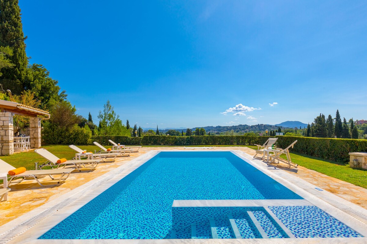 Kastro Dafni — view 3
