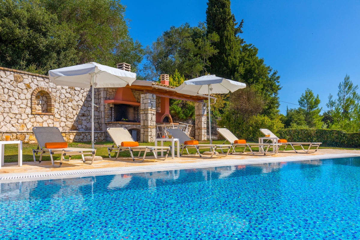 Kastro Dafni — view 2
