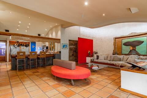 House-spa.Private pool. Cook and service included