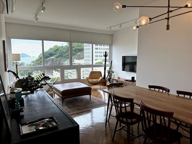 BEST OF LEBLON – by the beach & Dias Ferreira