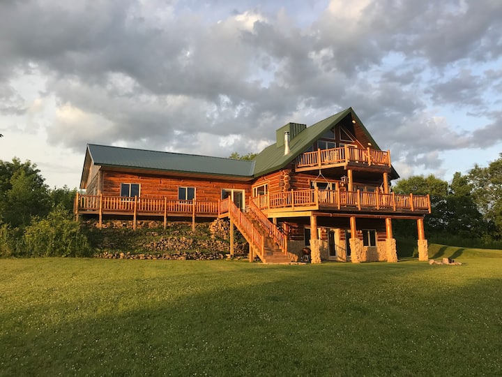 Blue Mounds Vacation Rentals & Homes Wisconsin, United States Airbnb