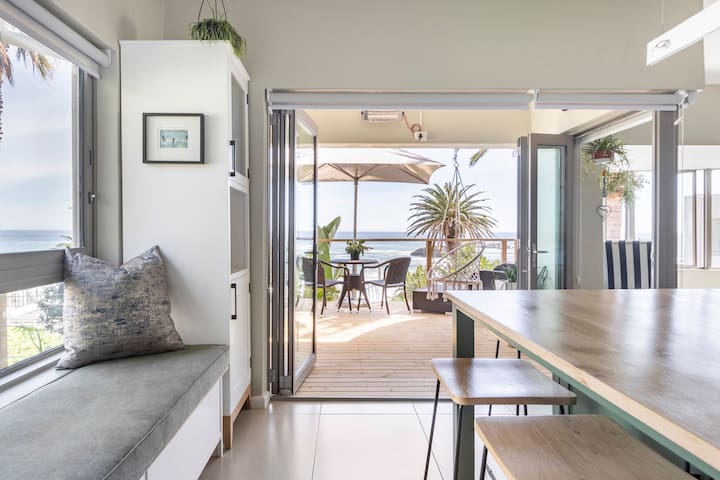 Seaside home in Bakoven Camps Bay