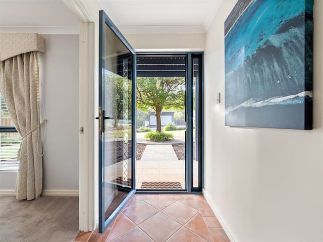 The River House – in the heart of Margaret River! gallery image 4