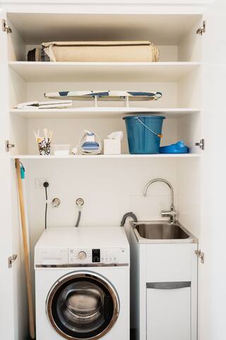 Fully Self Contained Apartment #2 gallery image 5