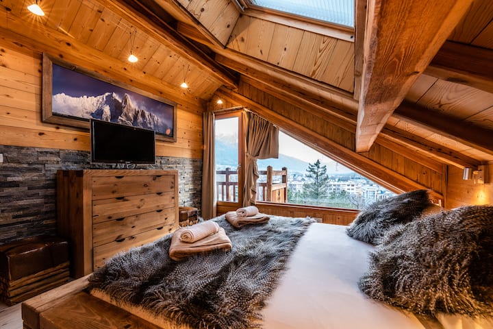 Dormitorio 1  con vistas a las montañas (cama doble de 160 cm)