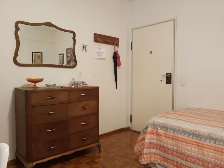 Двухкомнатная квартира в Retiro рядом с Plaza San Martín