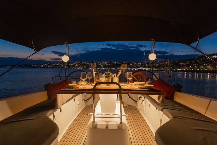 Melpomene – the sailing yacht house