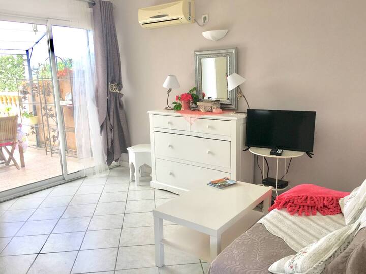 غرفة المعيشة