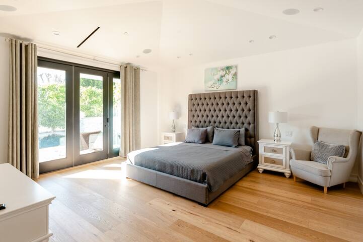 Modern 4DR Home Pool&Hot Tub Near Universal Studio gallery image 4