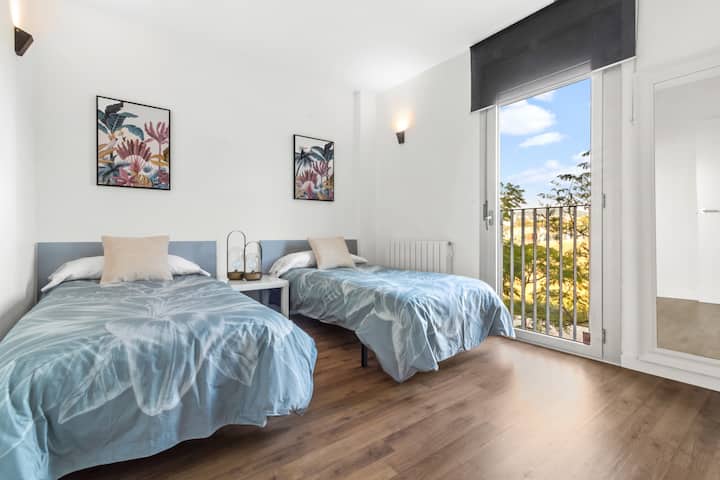 ZIMMER MIT ZWEI EINZELBETTEN 2 METER X 90 CM