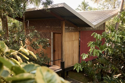 MOND Treescape Waning - Hiriketiya Beach  (Non-AC)
