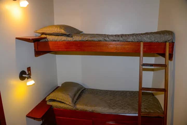 Кревет на спрат