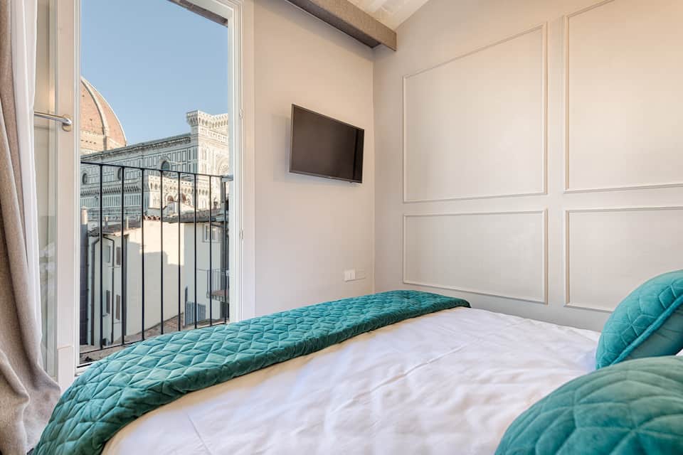 A penthouse beside the Duomo, Florence, Tuscany, Italy, photo 8 of 10