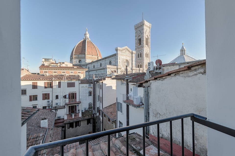 A penthouse beside the Duomo, Florence, Tuscany, Italy, photo 4 of 10