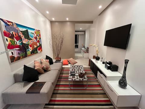 Cozy apartment 2 blocks away from Ipanema beach!