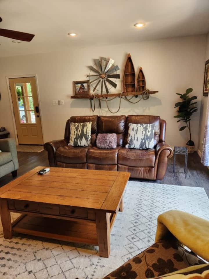 Russellville Lakehouse with private dock