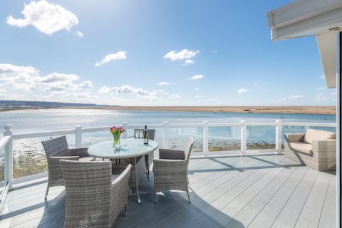 Pebble Lodge