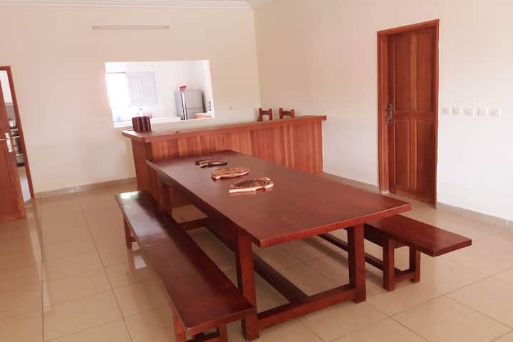 Villa Louise 240m² à 100m De La Plage - Côte d'Ivoire