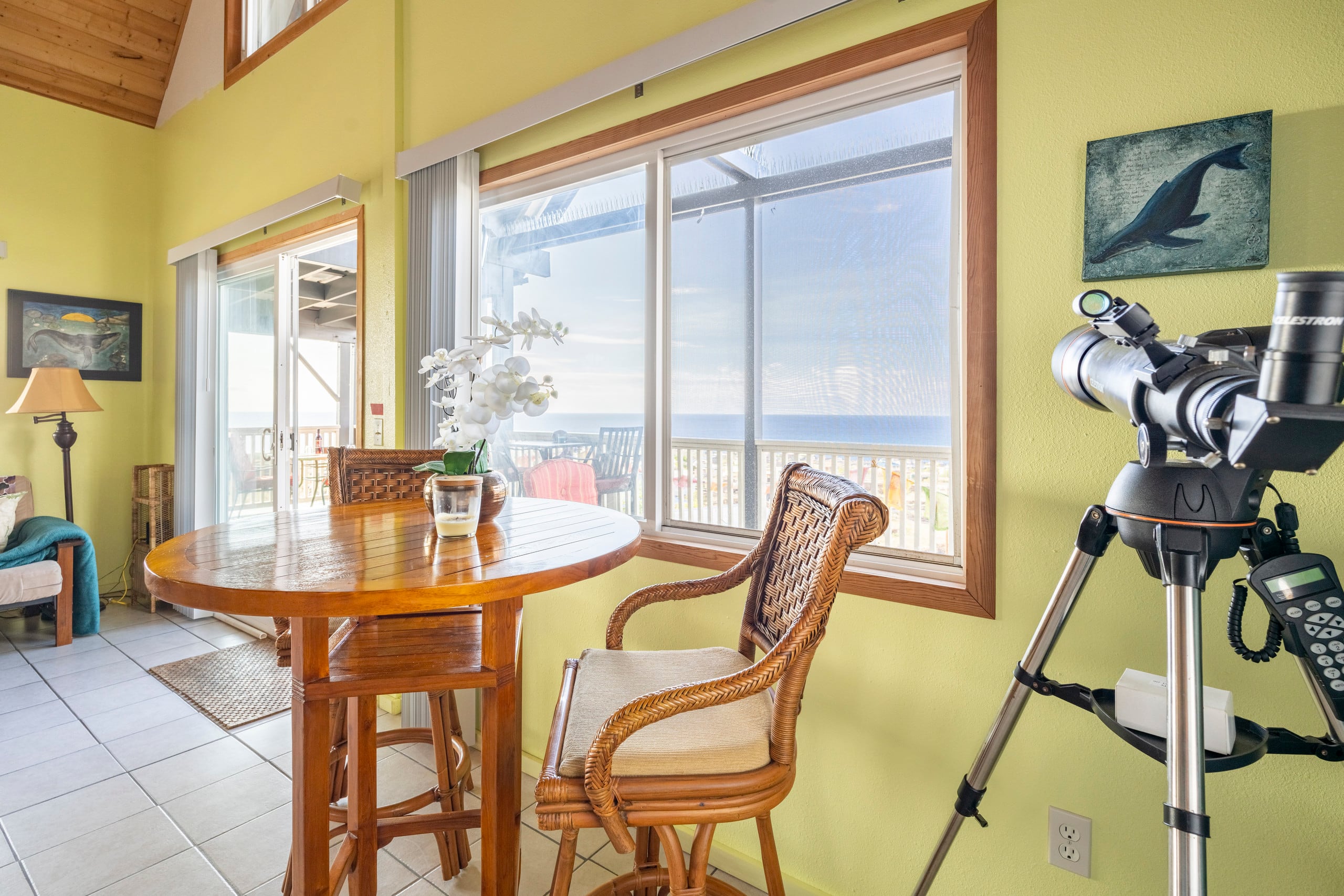 South Kona Home with a Sweeping View - Image 11