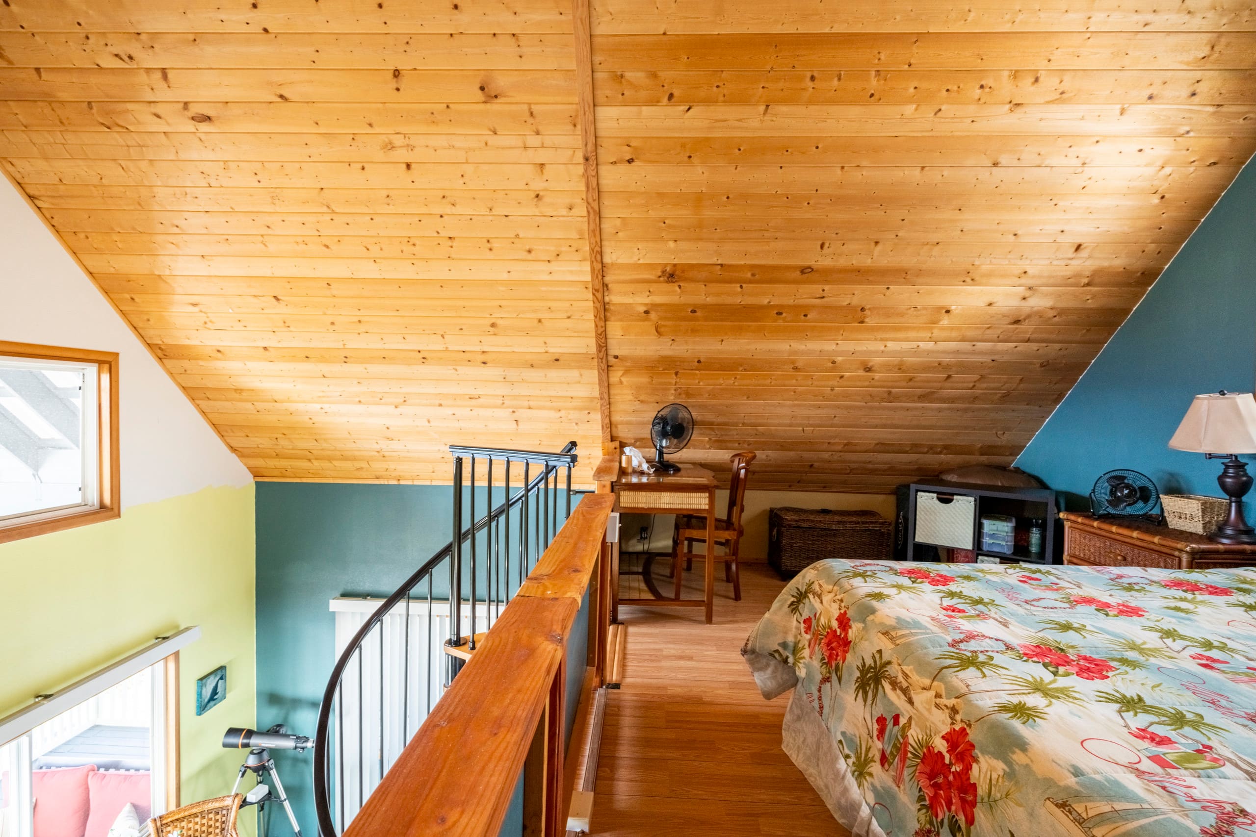 South Kona Home with a Sweeping View - Image 8