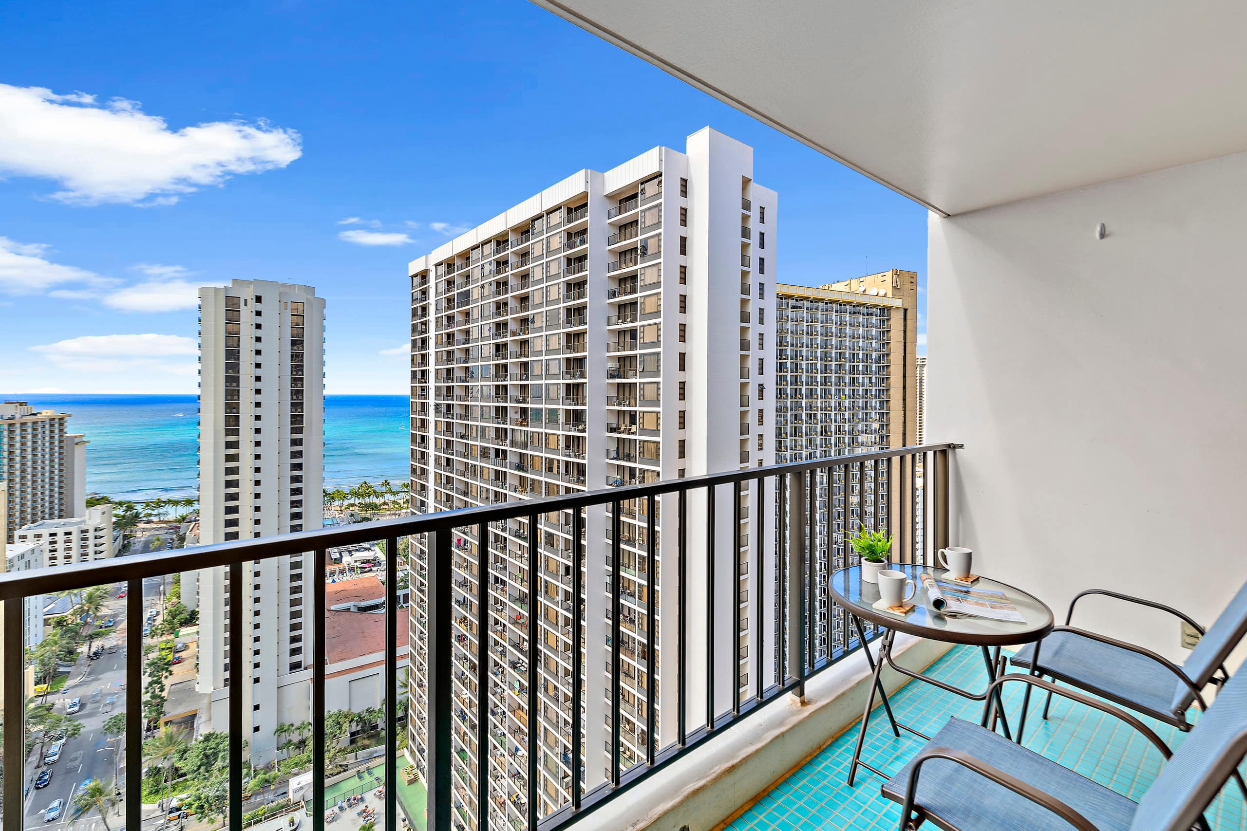 Condo in Honolulu · ★4.81 · 1 bedroom · 2 beds · 1 private bath - Image 22