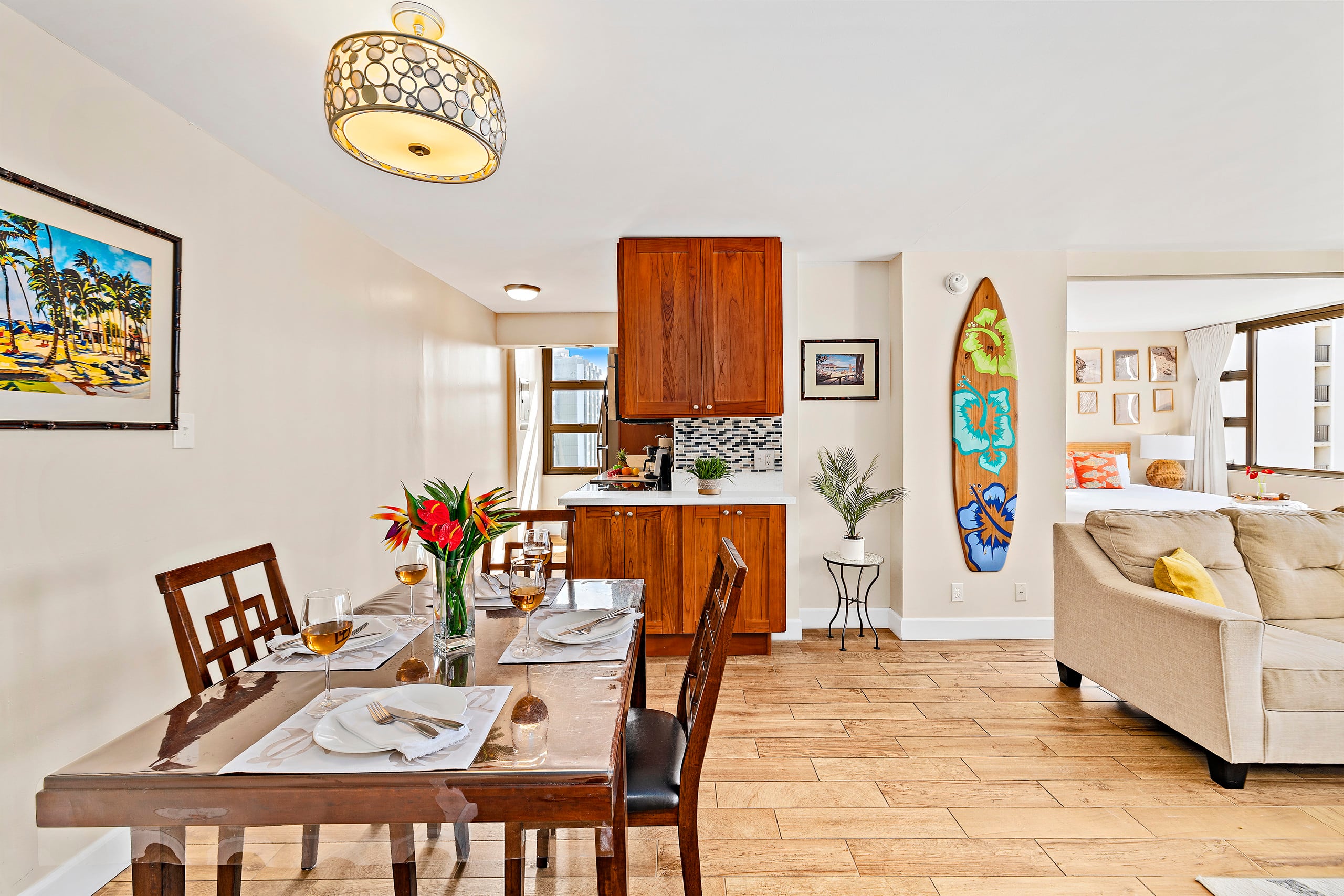Condo in Honolulu · ★4.81 · 1 bedroom · 2 beds · 1 private bath - Image 9