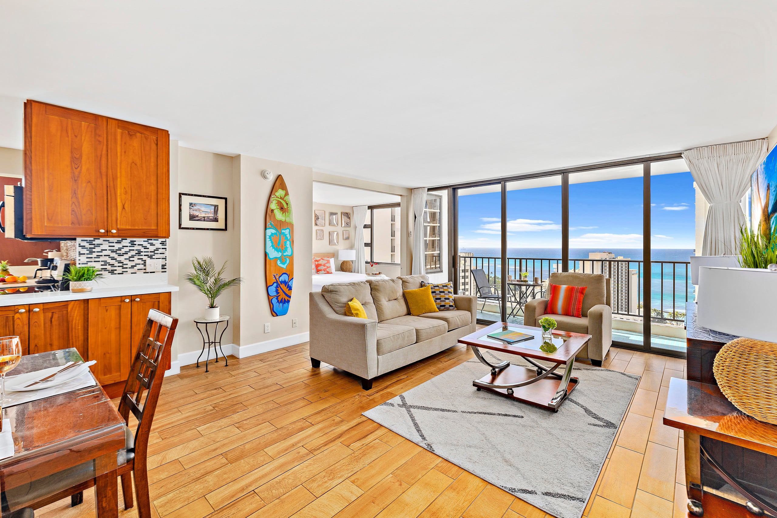 Condo in Honolulu · ★4.81 · 1 bedroom · 2 beds · 1 private bath - Image 5