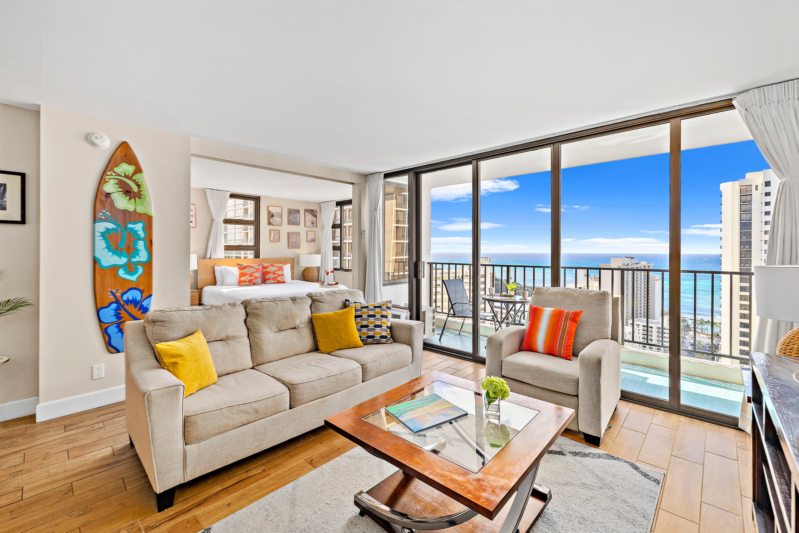 Condo in Honolulu · ★4.81 · 1 bedroom · 2 beds · 1 private bath - Image 1