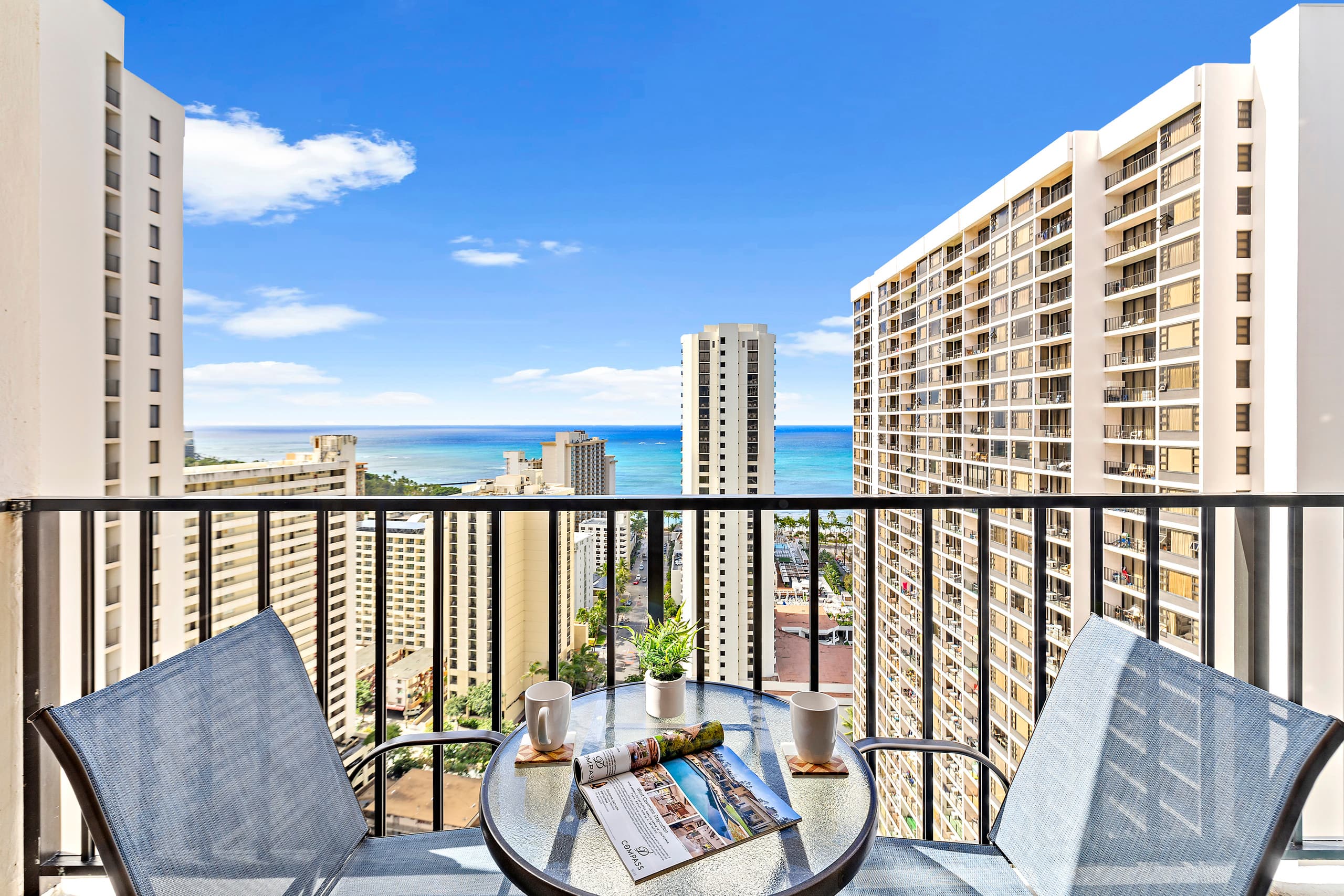 Condo in Honolulu · ★4.81 · 1 bedroom · 2 beds · 1 private bath - Image 23