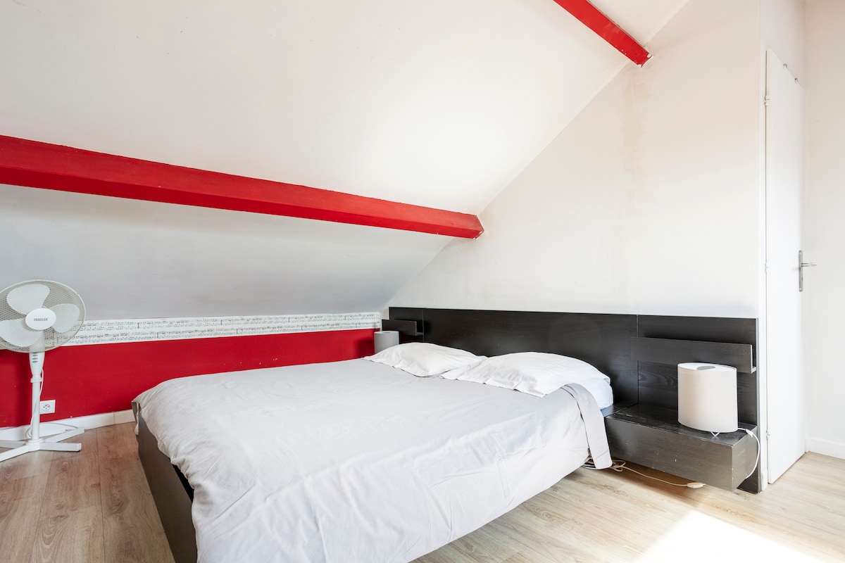 卧室2张标准双人床