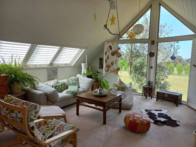 Coastal 3Acre Paradise-5min drive to beach&town gallery image 2