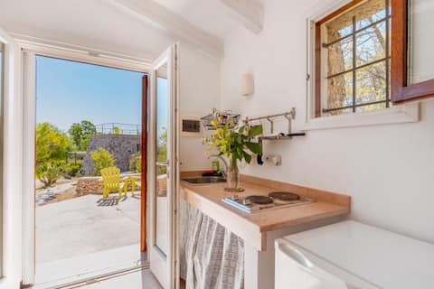 Airbnb con migliori performance: Dimora Panorama: Private Jacuzzi in Salento a Alessano