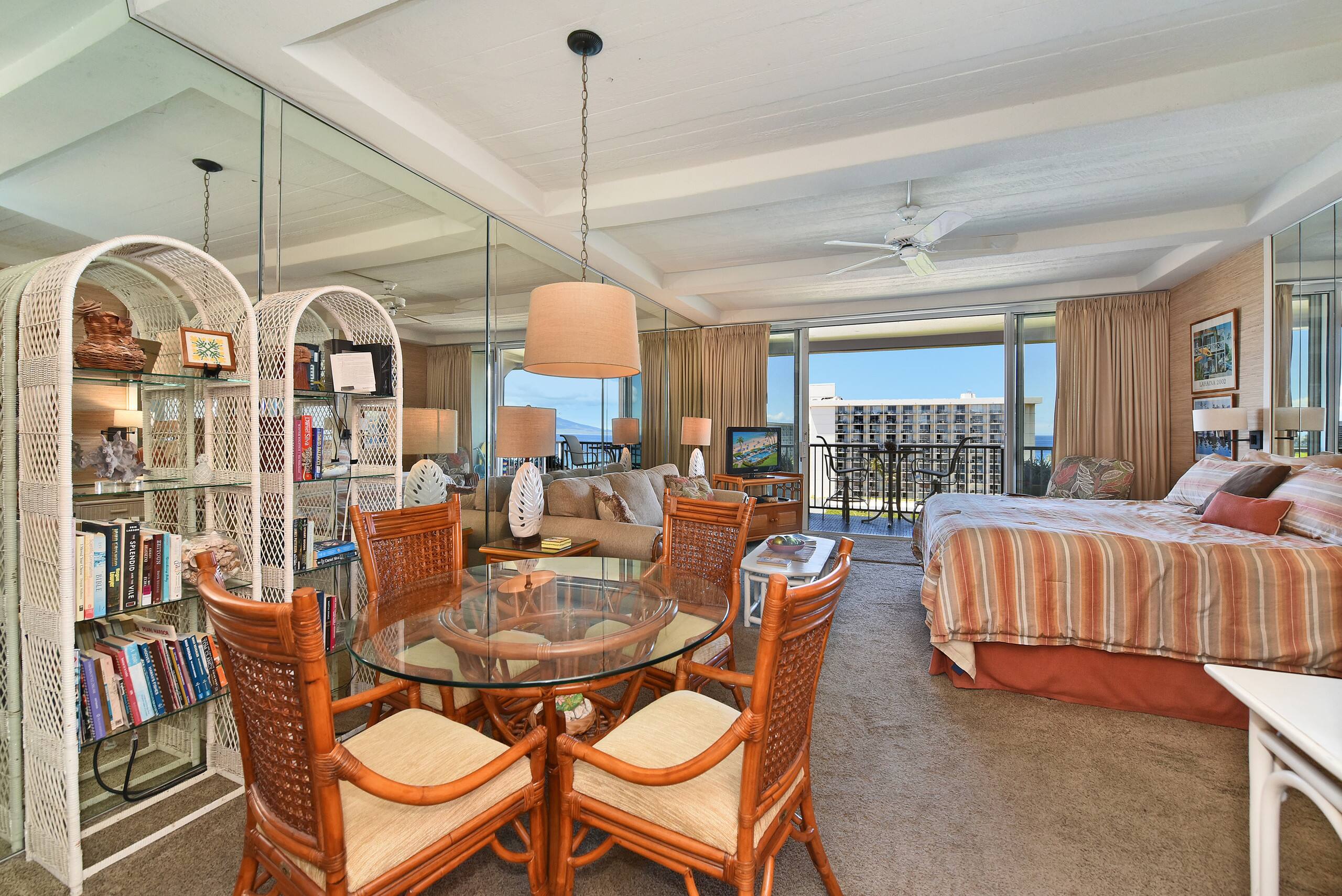 Condo in Lahaina · ★4.97 · Studio · 1 bed · 1 bath - Image 15