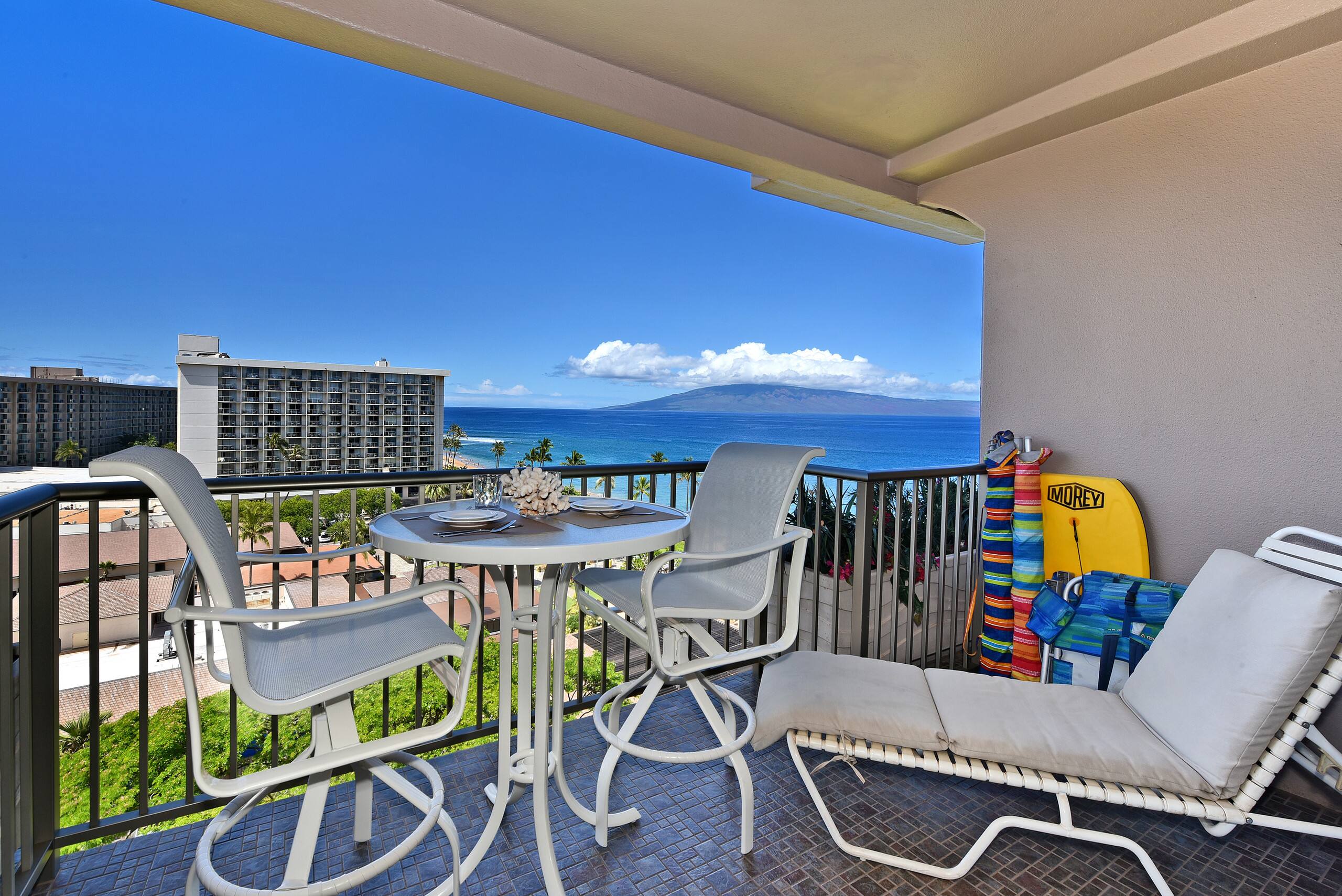 Condo in Lahaina · ★4.97 · Studio · 1 bed · 1 bath - Image 3