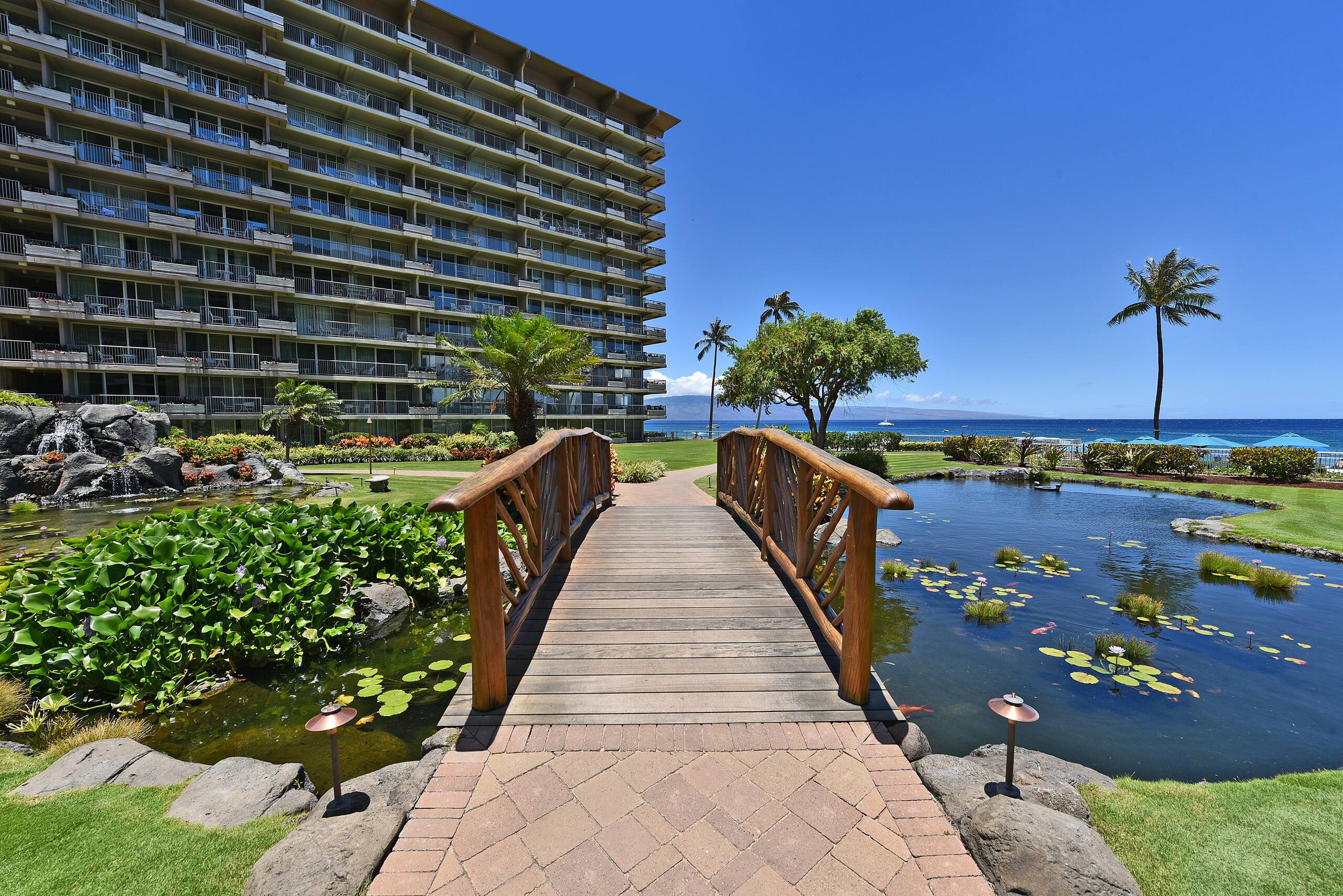 Condo in Lahaina · ★4.97 · Studio · 1 bed · 1 bath - Image 21