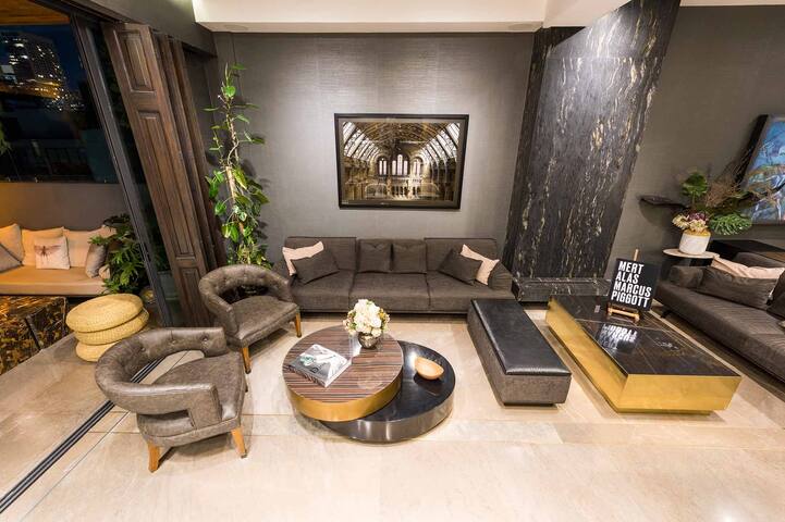 Unique Luxury Penthouse | Powerful & Sexy gallery image 5