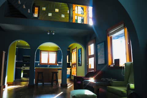 Rossland Guest House.    Business Licenses #4789