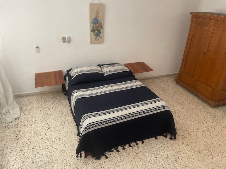 Dhomë me banjë më vete