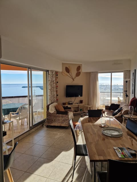 Annonce Airbnb populaire: T2 family apartment with sea view à Palavas Les Flots
