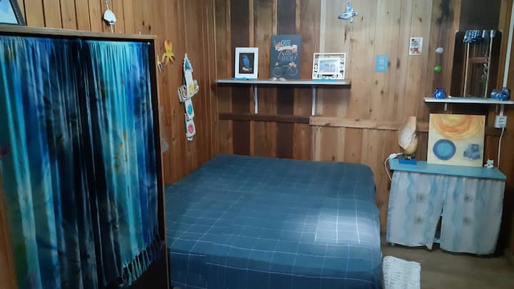 ลิตเติ้ลบลูพาราไดซ์ - ห้องนอนใหญ่