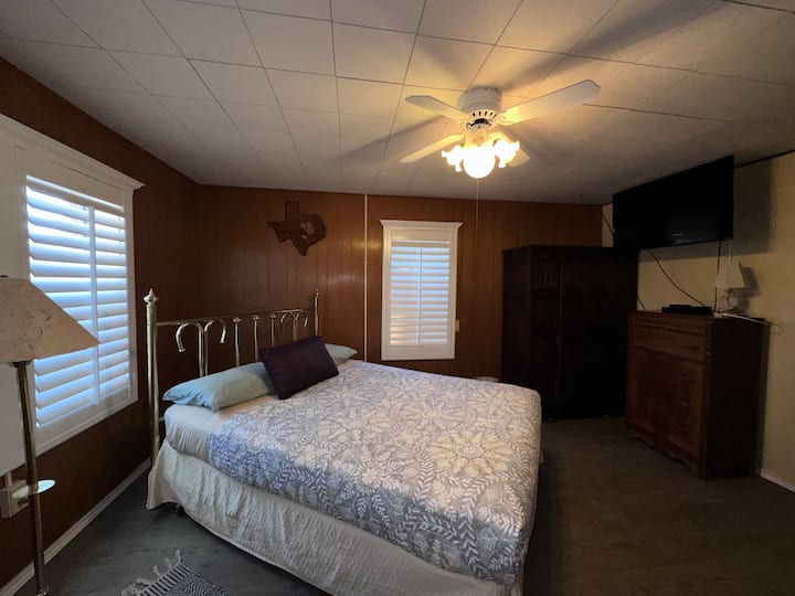 غرفة النوم الثانية