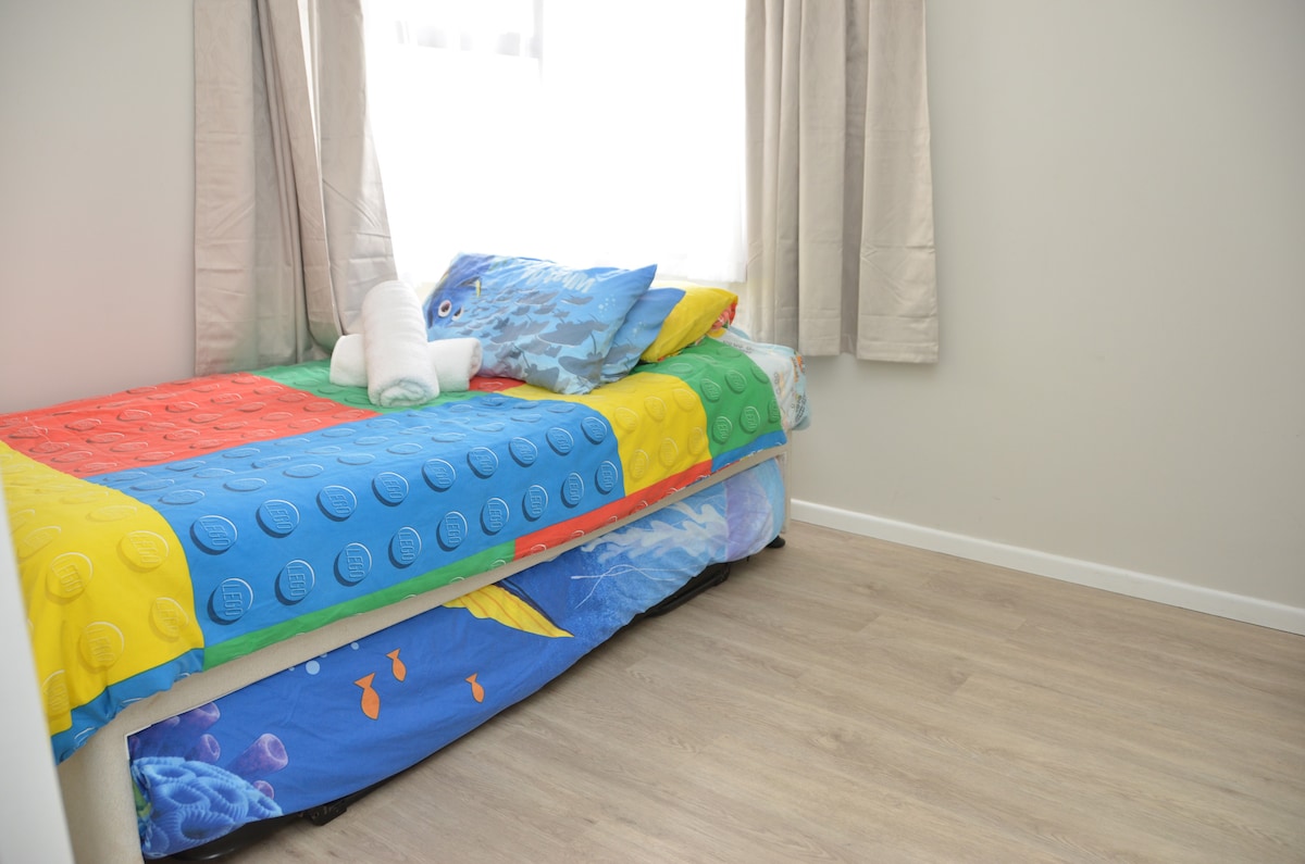 Трета спалня - 2 единични легла