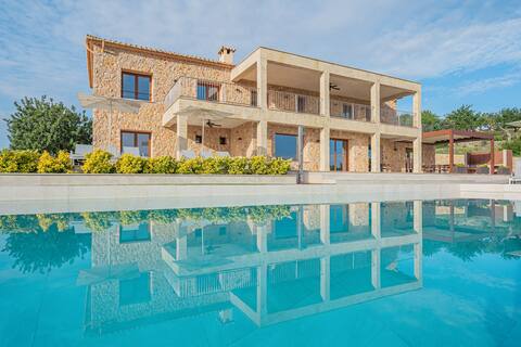 Villa Ca'n Gatulux with private pool for 14 people