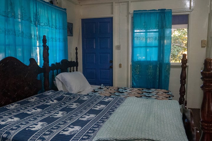 Upstairs bedroom #2