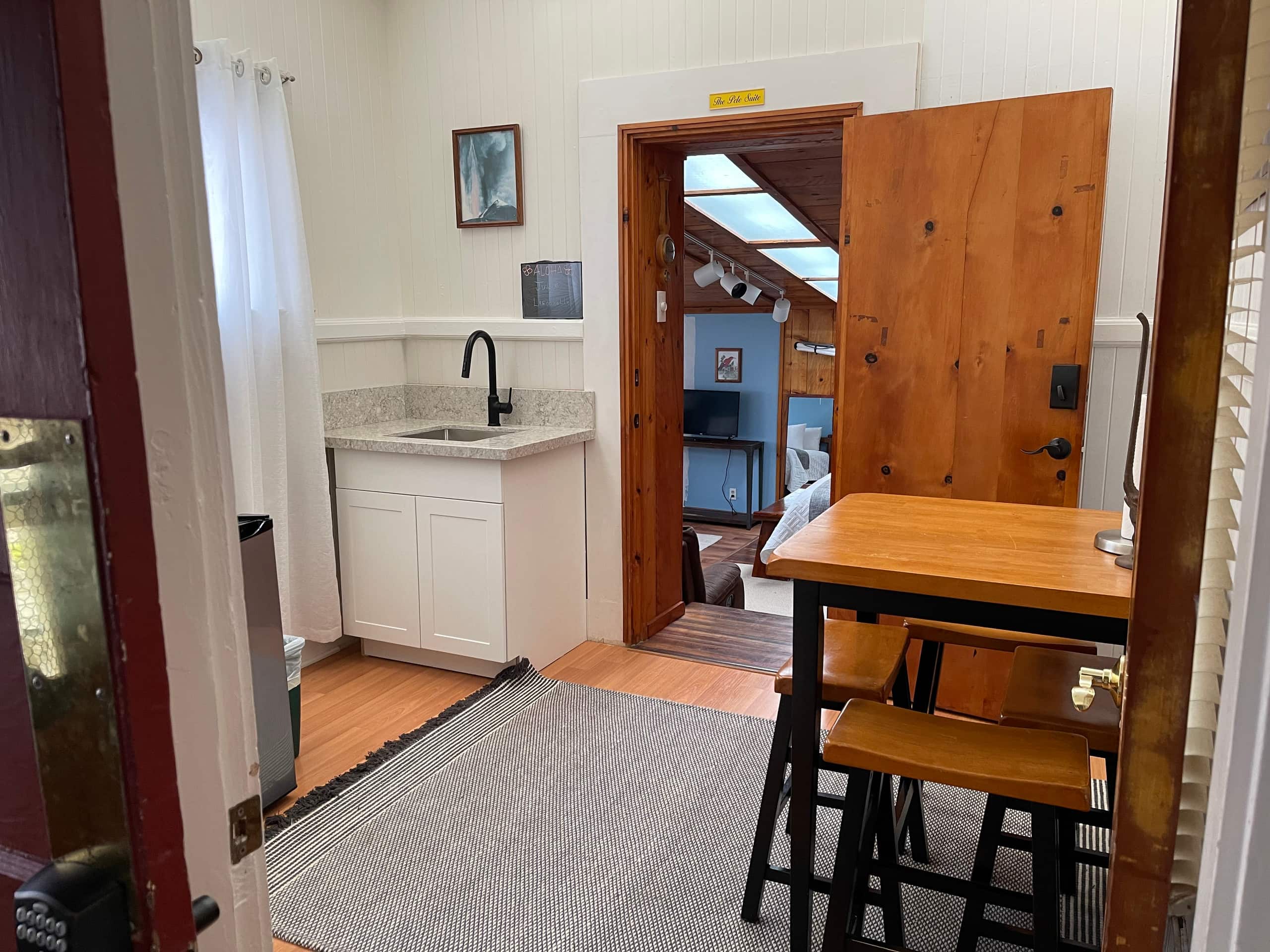 Guesthouse in Volcano · ★4.92 · 1 bedroom · 1 bed · 2 private baths - Image 2