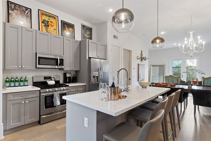 Clio Street Masterpiece