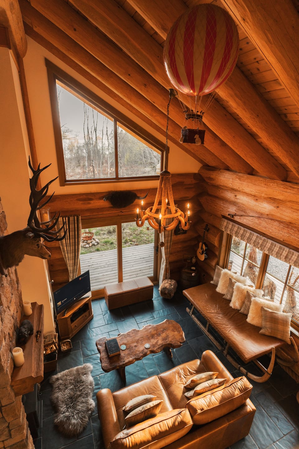 A five-star log cabin on Loch Garry, Invergarry, Scotland, United Kingdom, photo 3 of 10