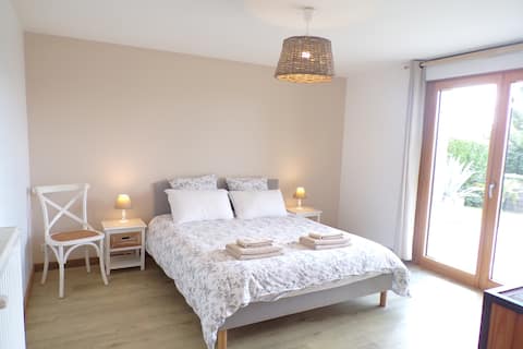Les Clés du Vallion: Beach and Scenic Apartment