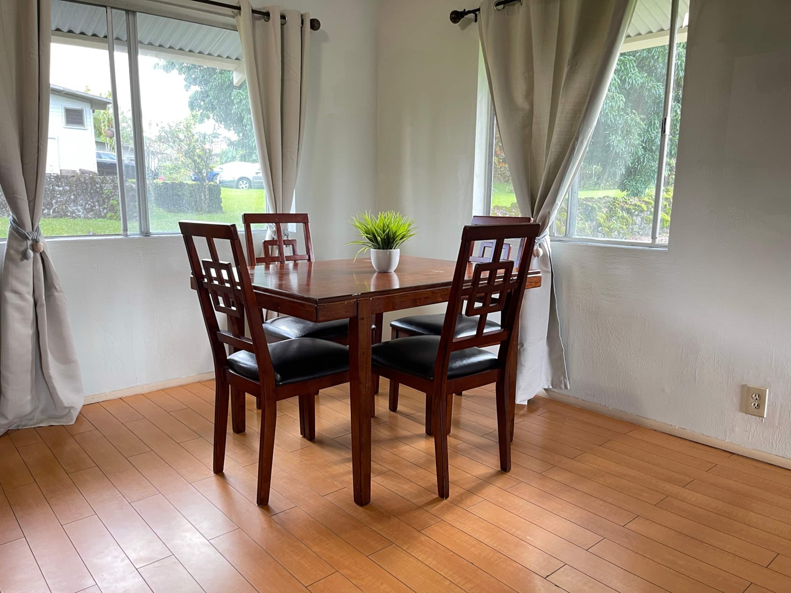 Home in Hilo · ★4.75 · 2 bedrooms · 2 beds · 1 private bath - Image 6