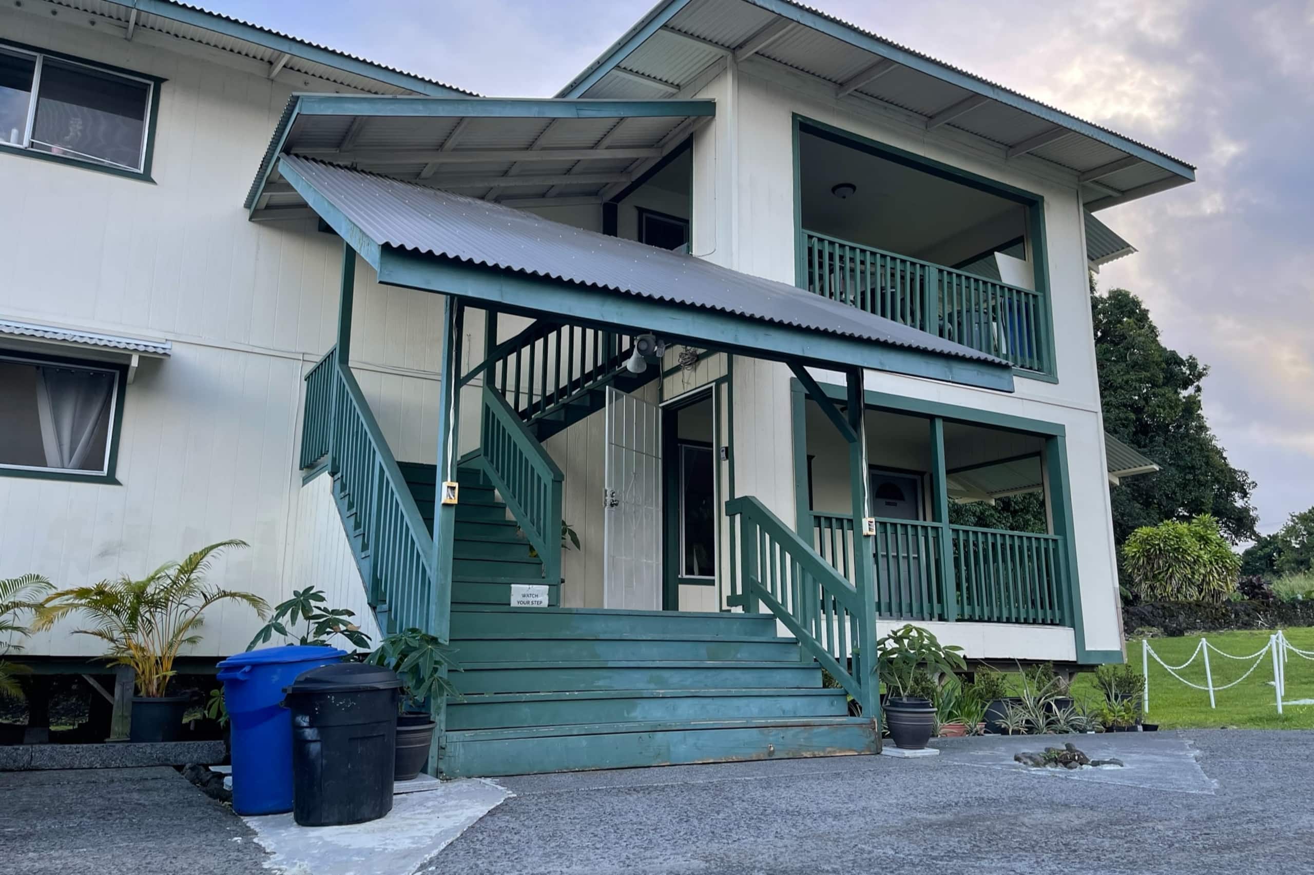 Home in Hilo · ★4.75 · 2 bedrooms · 2 beds · 1 private bath - Image 3